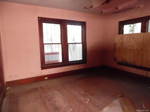 4th image of 2043 Talbot St