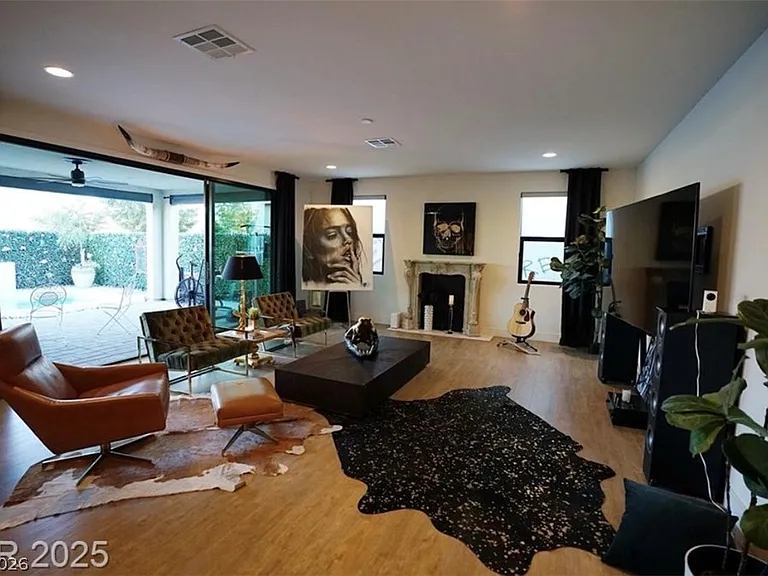 9239 Beltana Ct — Photo 11