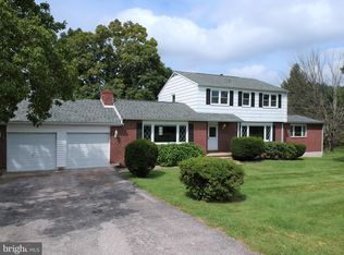 2014 Suffolk Rd, Finksburg, MD 21048