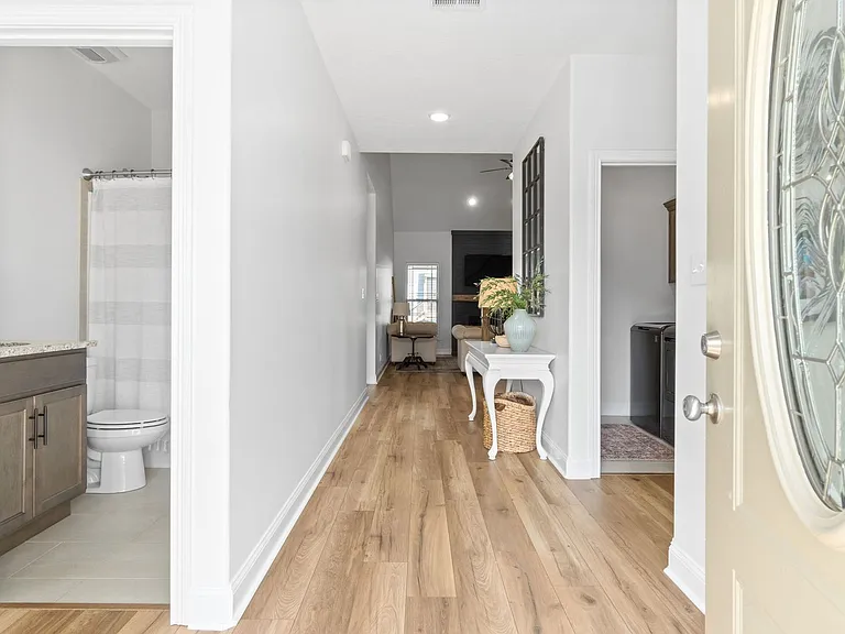 516 Bowden Dr — Photo 3