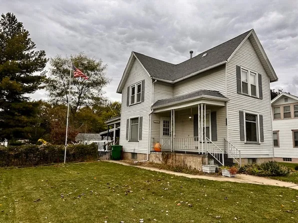 1006 Illinois Ave, Mendota, IL 61342