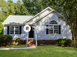 100 Wilmack Dr, Benson, NC 27504