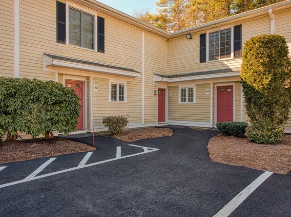 10 Janet Rd APT 11, South Easton, MA 02375