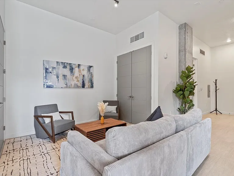 Paperbox Lofts — Photo 24