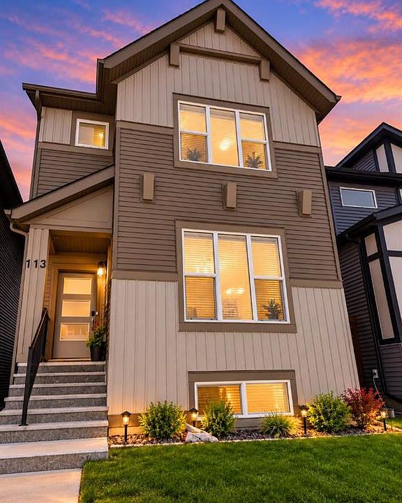 1st image of 113 N Corner Glen Way NE