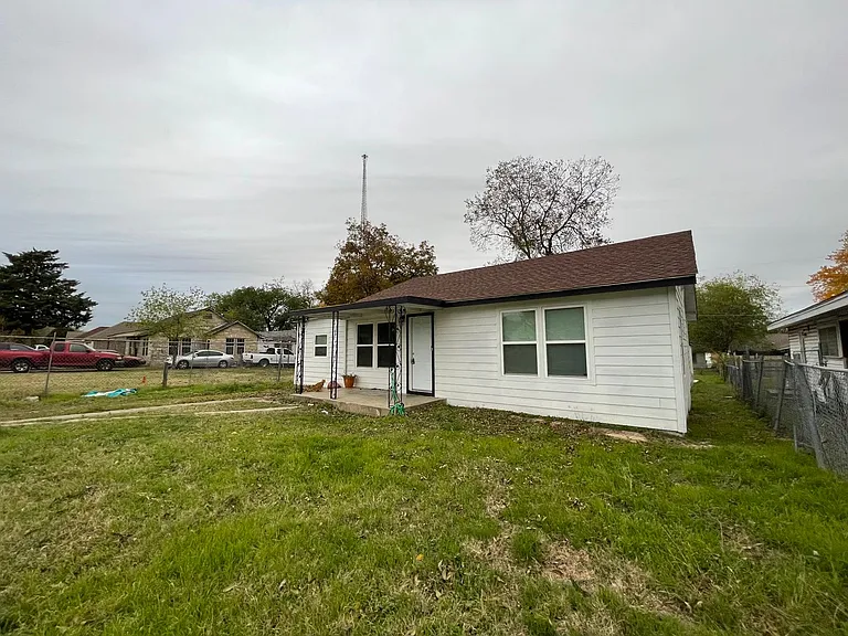 809 Glen Garden Dr — Photo 13