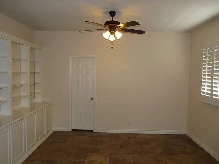 7845 Meadow Creek St — Photo 7