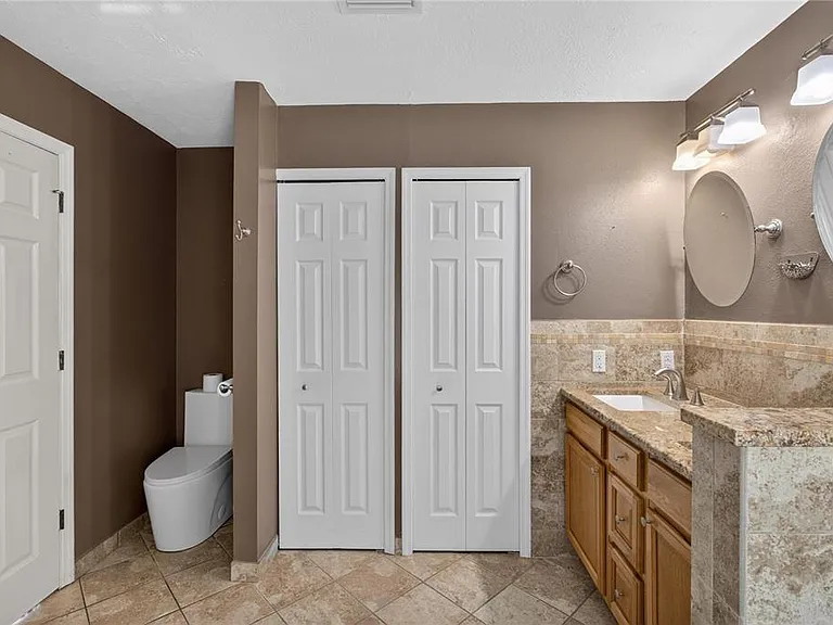 2065 Oak Beach Blvd — Photo 29