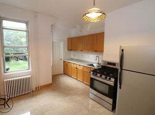 1871 Grove St #2R, Ridgewood, NY 11385