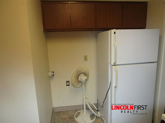 4th image of 626 Eastborough Ln