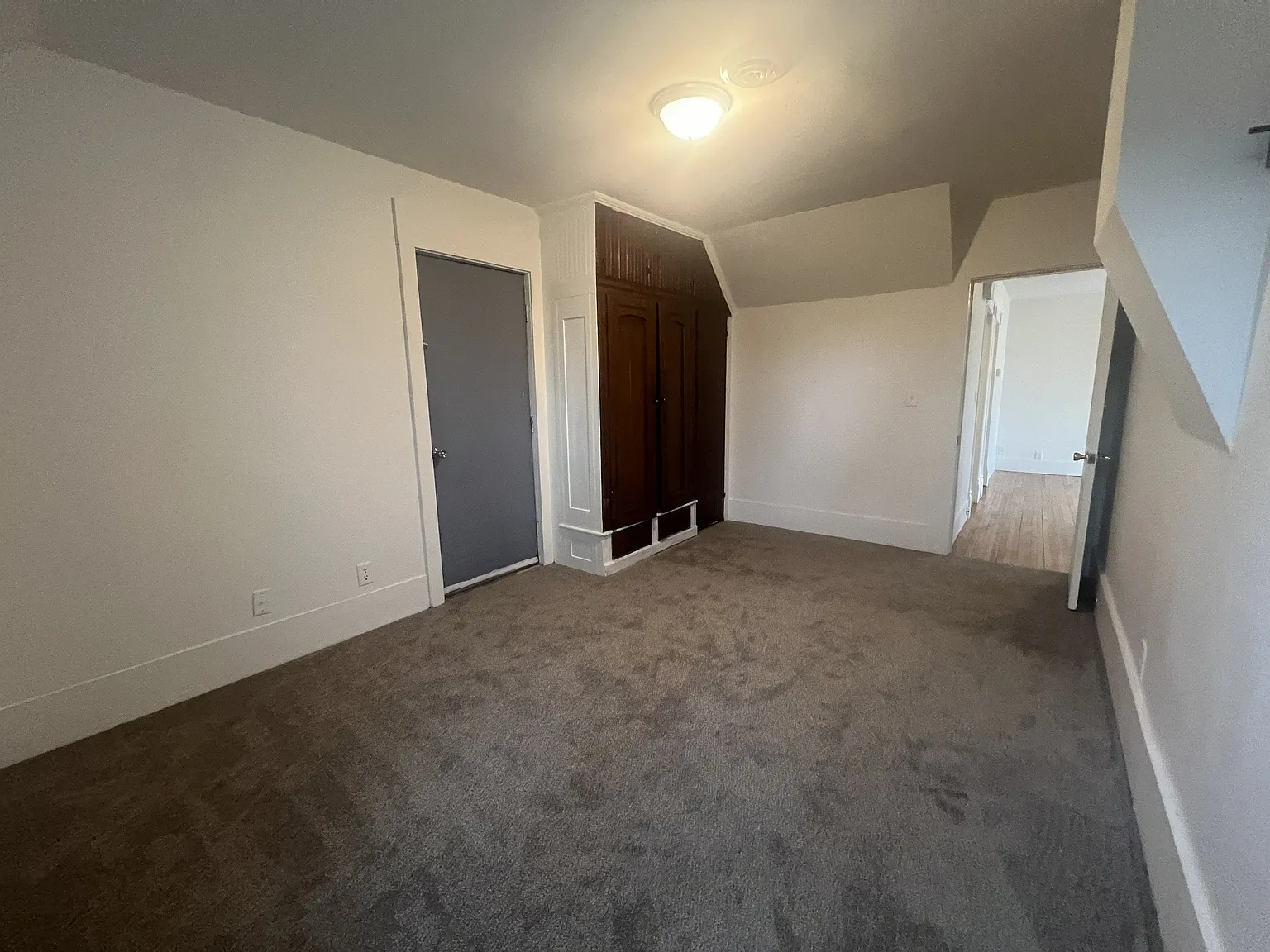 2 bed, 1850 sqft, $1,149 — Photo 2