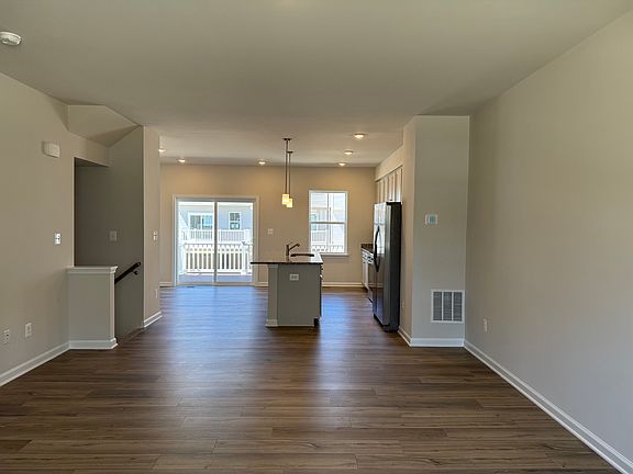 3rd image of 1339 Cedar Valley Rd