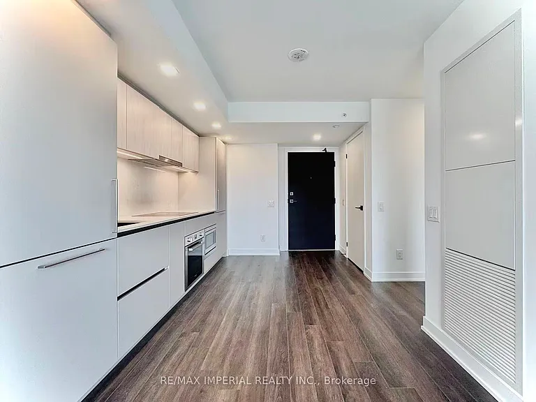 609 Sherbourne St #708 — Photo 5