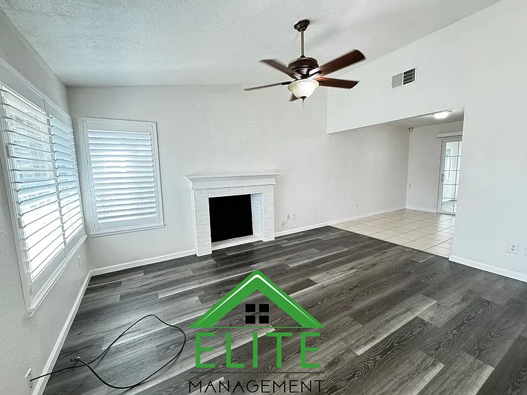 2617 Millcreek Dr — Photo 4