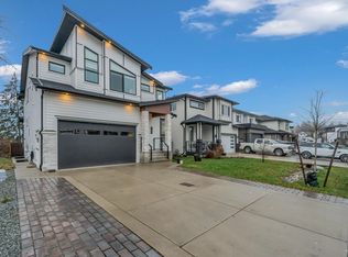 10509 McVeety St, Maple Ridge, BC V2W 0K3