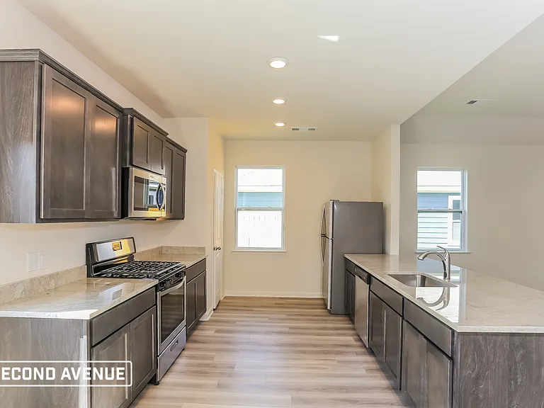 1432 Palamedes Dr — Photo 3