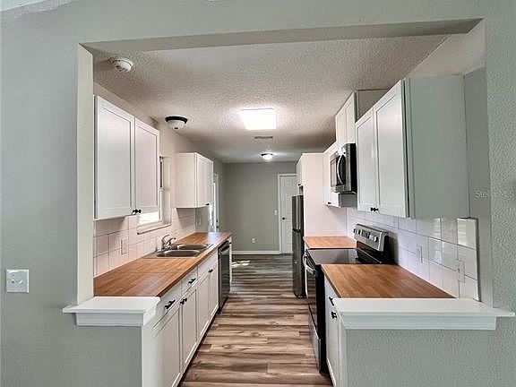 4th image of 504 Vincent Dr