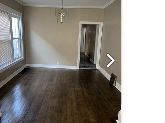 3rd image of 10522 S La Salle St