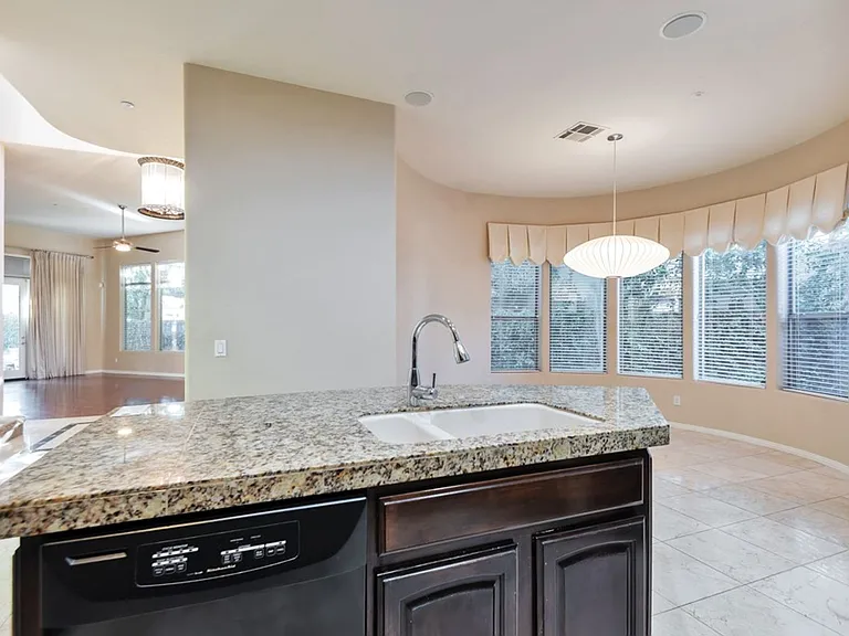 7301 E Woodsage Ln — Photo 10
