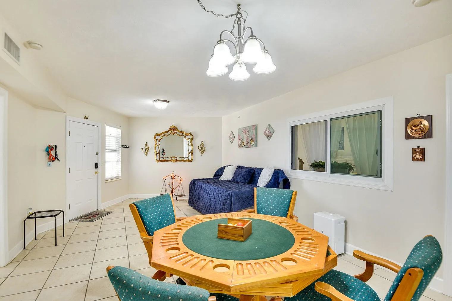 3 bed, 3.0 bath, 1991 sqft, $3,628 — Photo 1