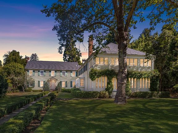 2nd image of 226 Magnolia Avenue