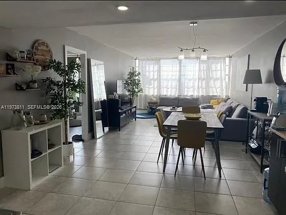 1301 NE Miami Gardens Dr #1111W — Photo 8