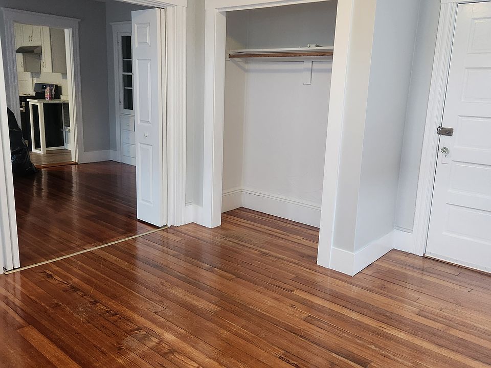 front den open to living room