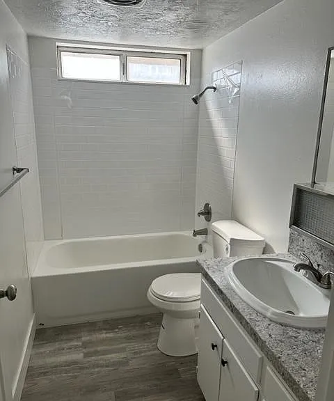 661 Hansen Ave #2 — Photo 6