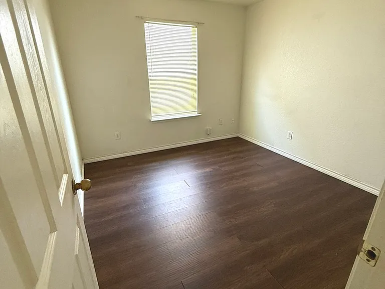 9310 Dublin Grn — Photo 9
