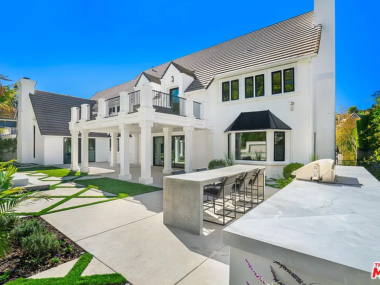 4608 Westchester Dr — Photo 47