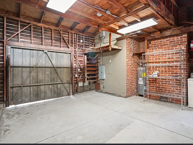 3609 Walnut St — Photo 20
