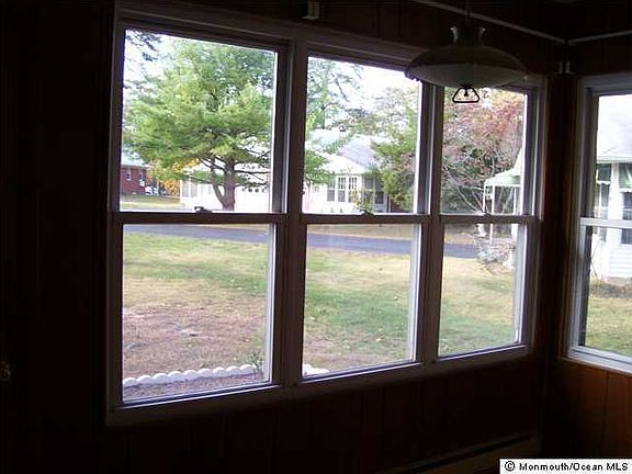 4th image of 44 Crestwood Parkway #A