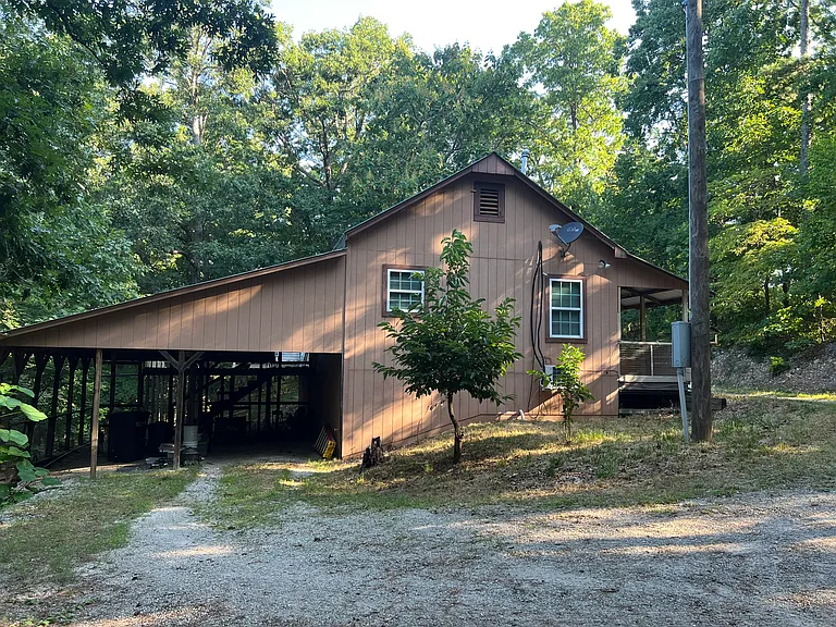 588 County Road 114 — Photo 10