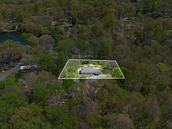 3rd image of 8515 N Briarwood Lake South Ct