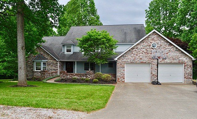 1st image of 12 Pine Haven Dr