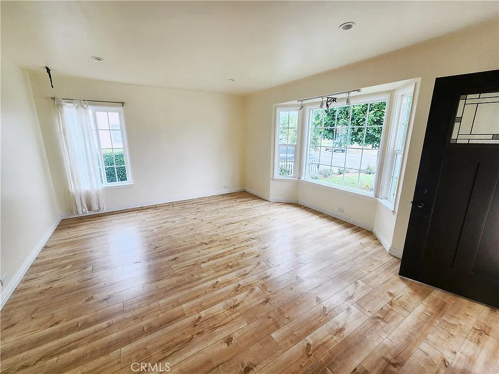3 bed, 1769 sqft, $4,000 — Photo 3