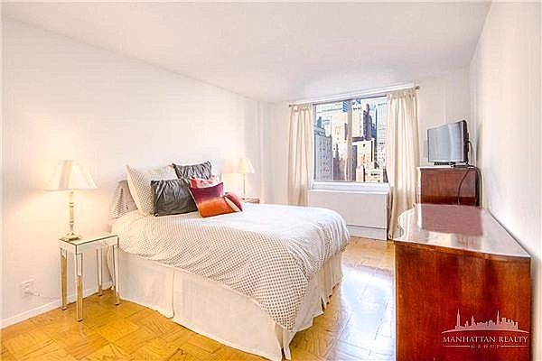 1st image of 142 E 33rd St #9F