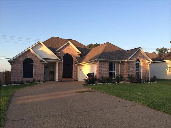 2nd image of 3113 Pleasant Forest Dr
