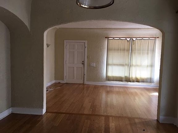 2nd image of 5739 Craner Ave