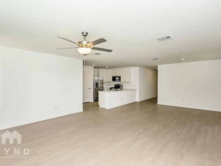 2644 Mistwood Dr — Photo 8