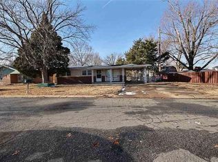 427 N Ivah Dr, Haysville, KS 67060