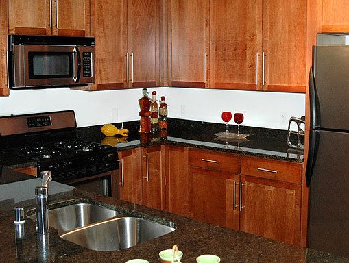 5th image of 1040 N Cass St Unit 504