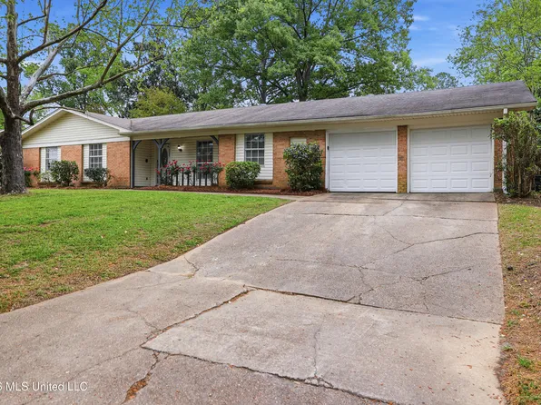 1206 Cliffdale Dr, Clinton, MS 39056