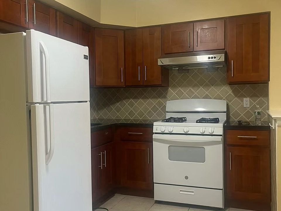1st image of 5811 74th St