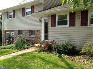 1151 Wayfield Dr, Norristown, PA 19403