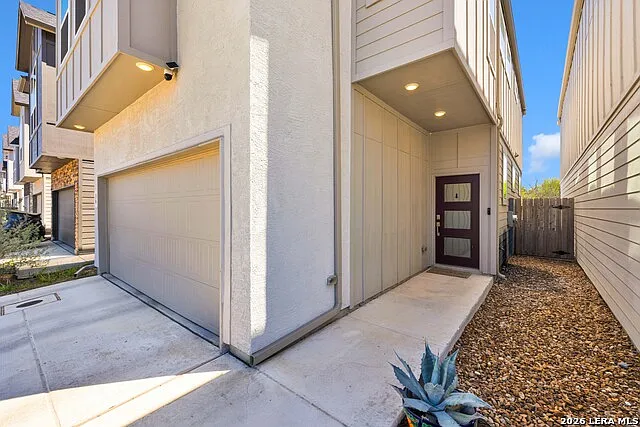 3 bed, 2.5 bath, 1692 sqft, $3,000 — Photo 4