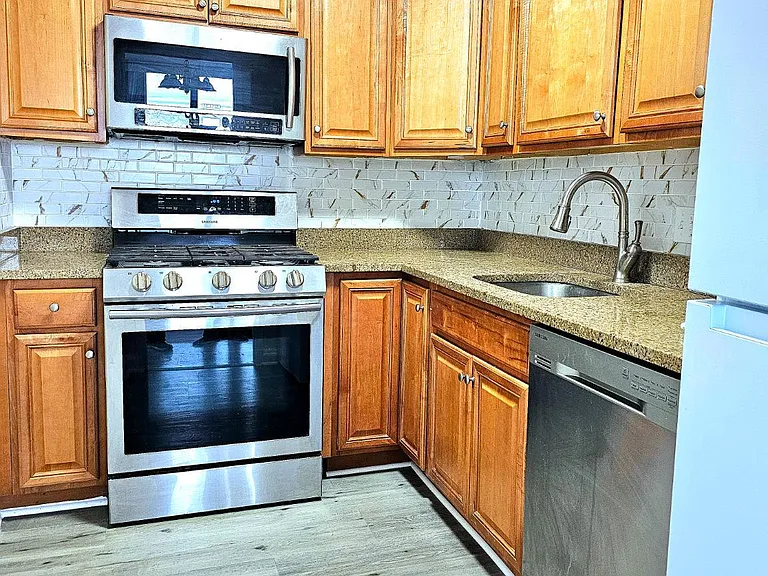 301 N Beauregard St #1210 — Photo 5