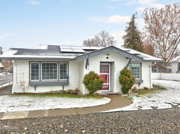 1401 S 3rd Ave, Yakima, WA 98902