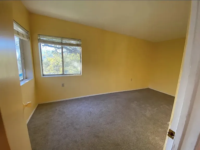 257 Cavedale Rd #B — Photo 2