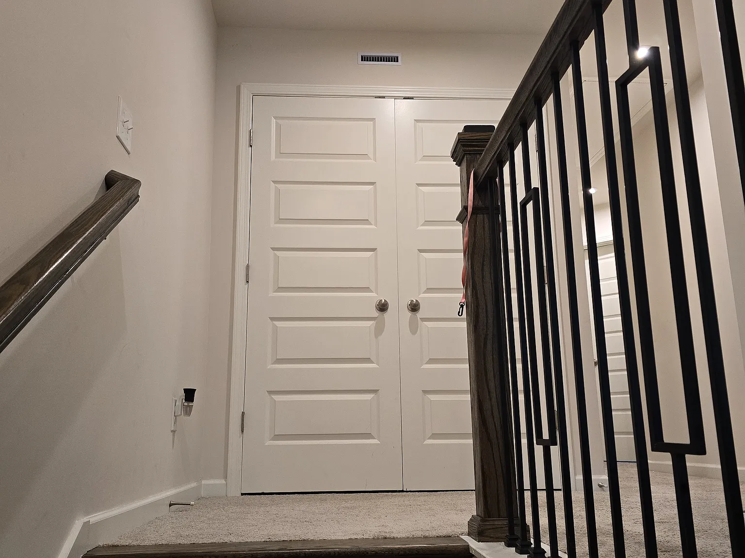 3 bed, 2.5 bath, 1429 sqft, $850 — Photo 3
